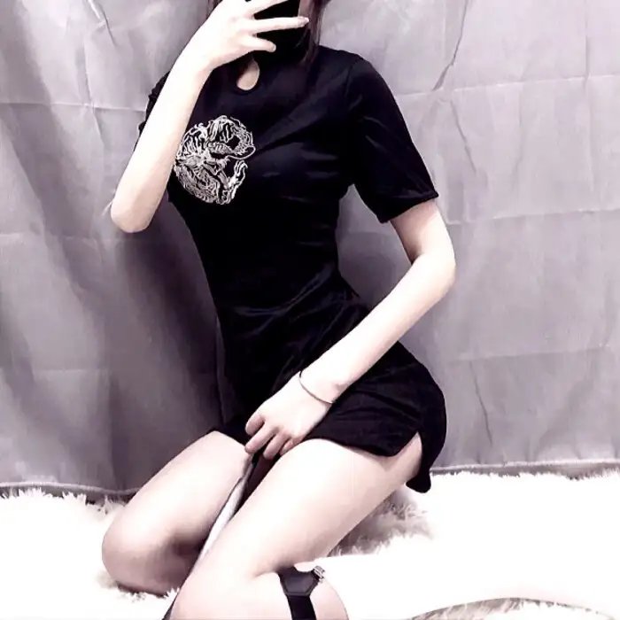鲨女大屠杀